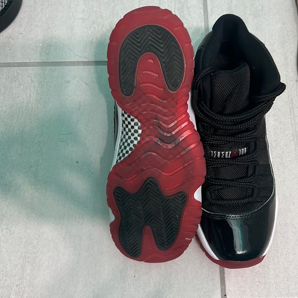 6.5 Y boys jordan’s